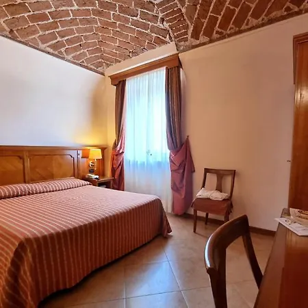 Acqui & Centro Benessere 3* אקווי טרמה