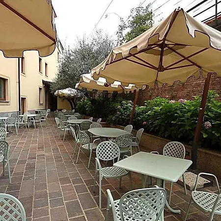 Отель Acqui & Centro Benessere 3*