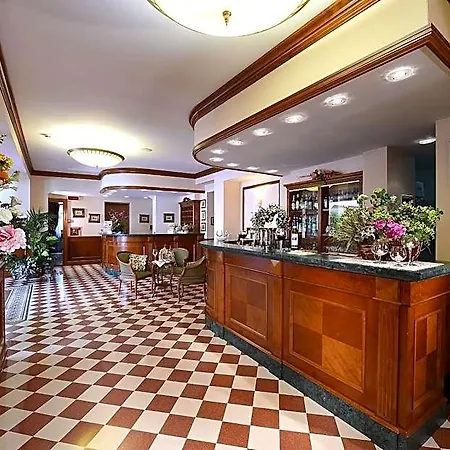 Acqui & Centro Benessere 3* Акви Терме