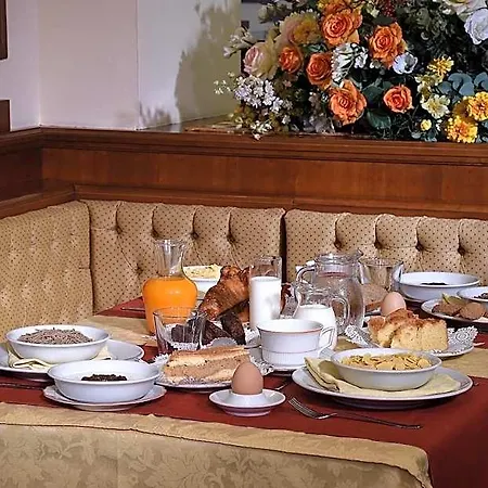 Отель Acqui & Centro Benessere 3*