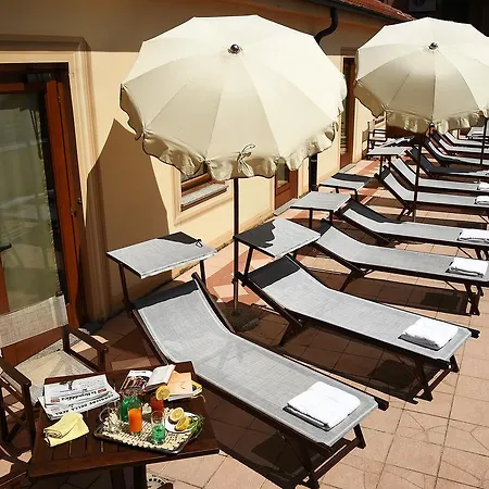 Acqui & Centro Benessere 3* אקווי טרמה